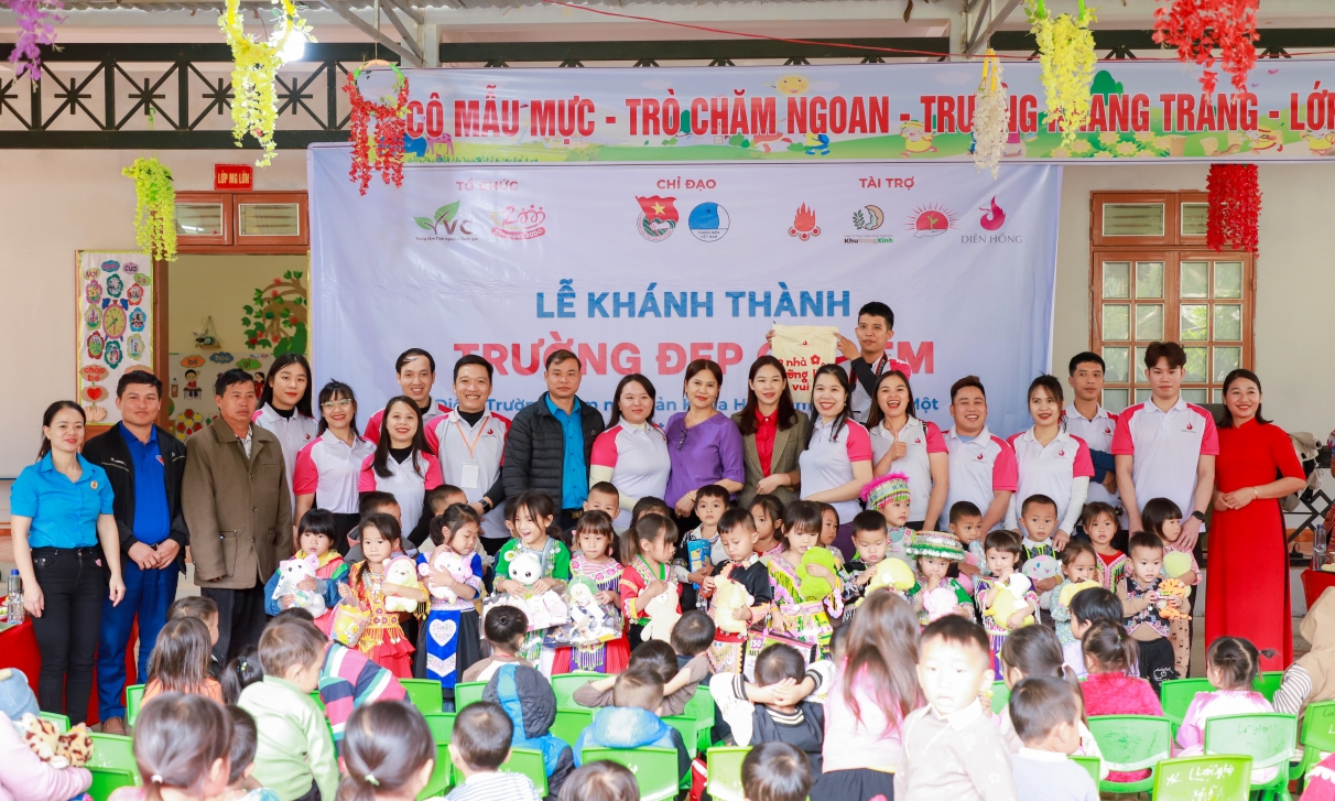 Thiện nguyện Diên Hồng đồng hành dự án Hoa Nắng Ban Mai xây lớp học cho trẻ em vùng cao Sơn La