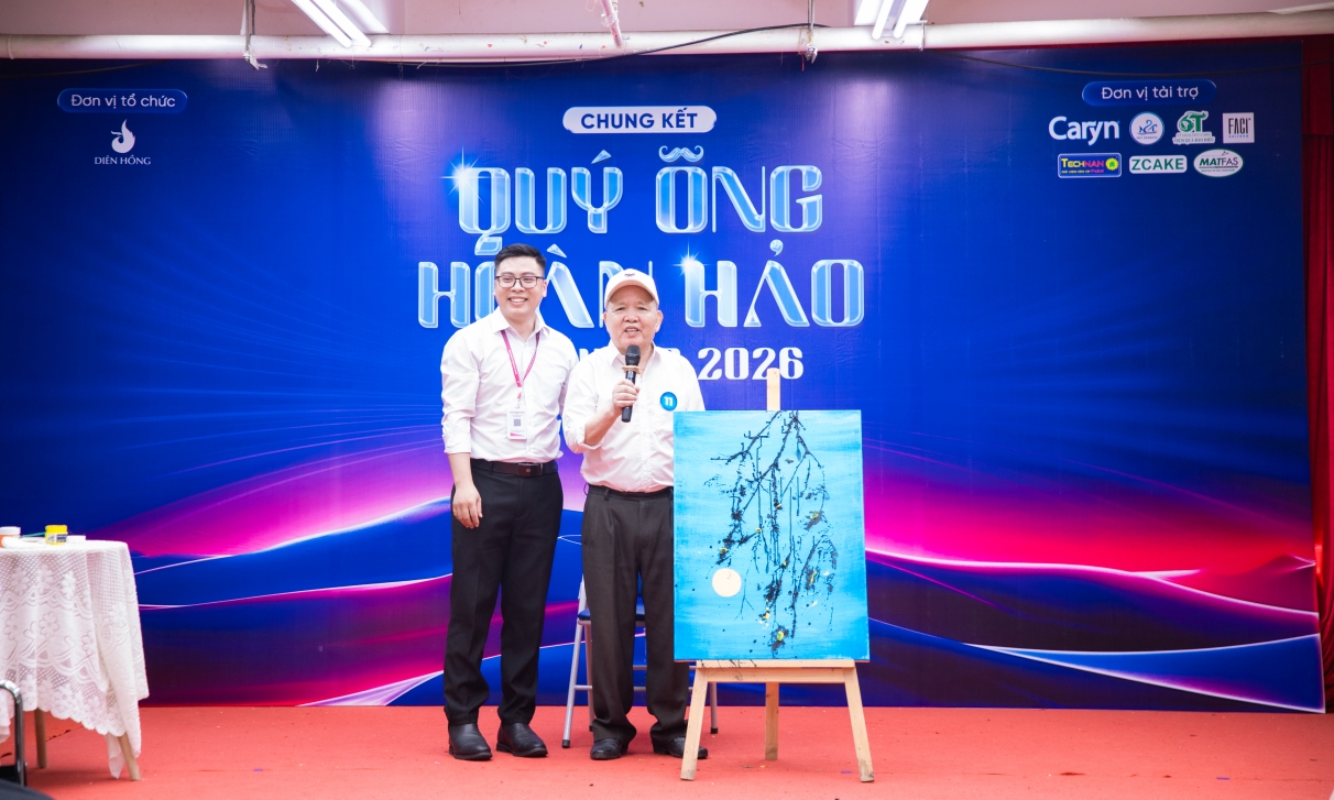 Tiết mục vẽ tranh bằng cây