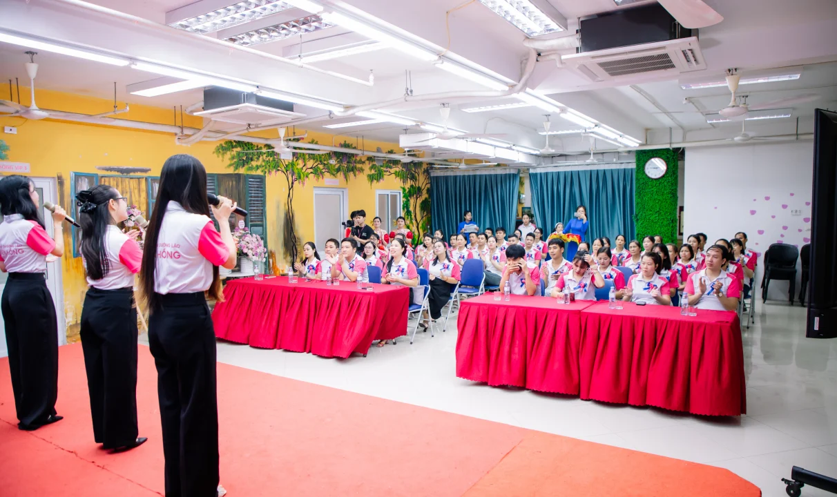 Không khí chương trình Những dấu ấn thầm lặng tại Diên Hồng