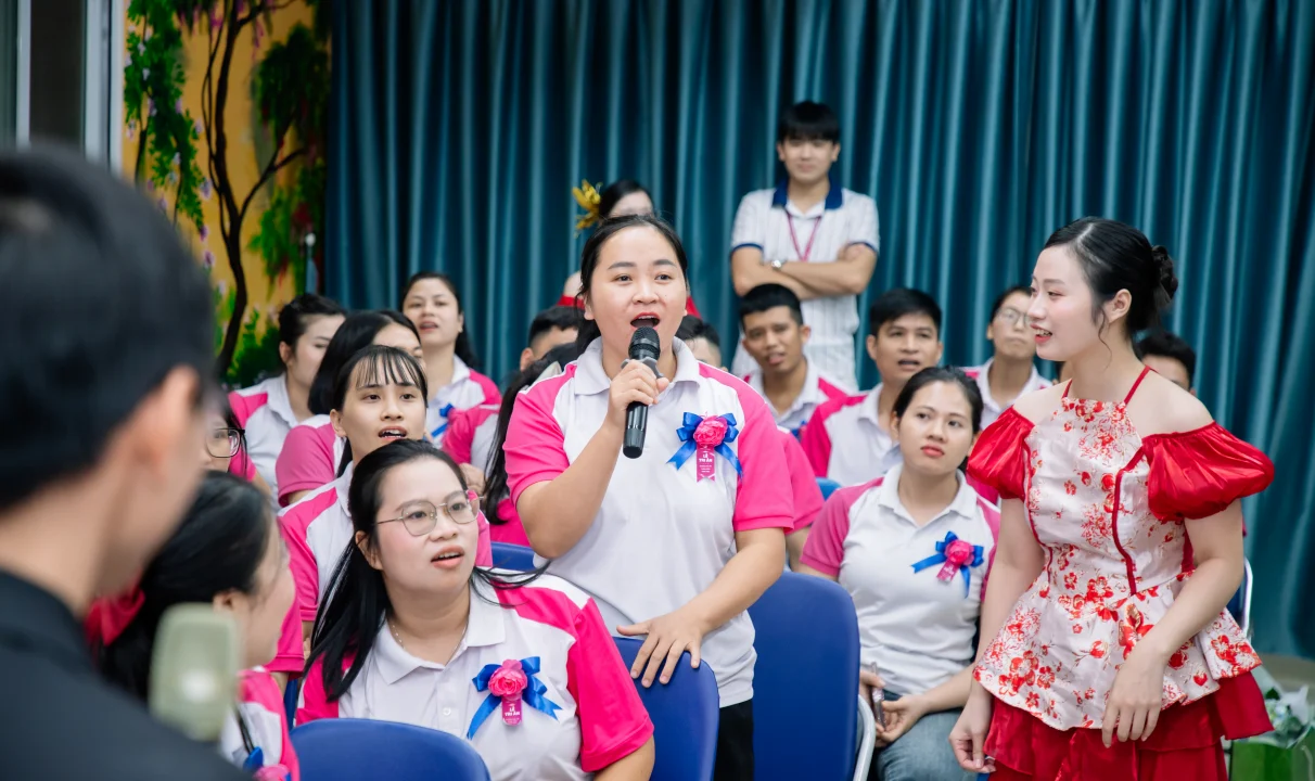Chị Nguyễn Thị Mùi - Điều dưỡng viên Diên Hồng cơ sở 2 gắn bó 7 năm 5 tháng